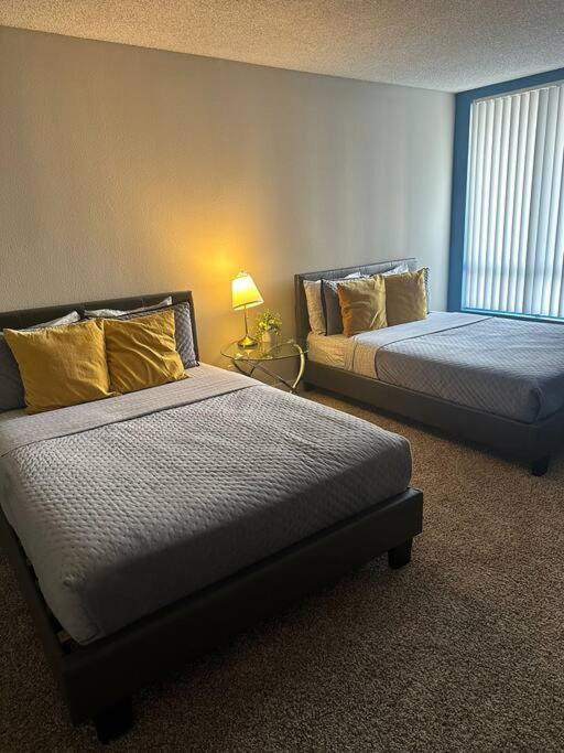 Two Bedroom Hollywood Apartment Los Angeles Buitenkant foto